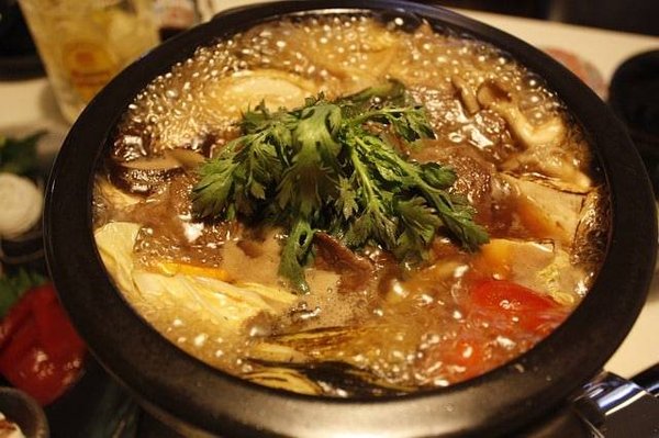 Comment cuisiner une potée auvergnate traditionnelle ?